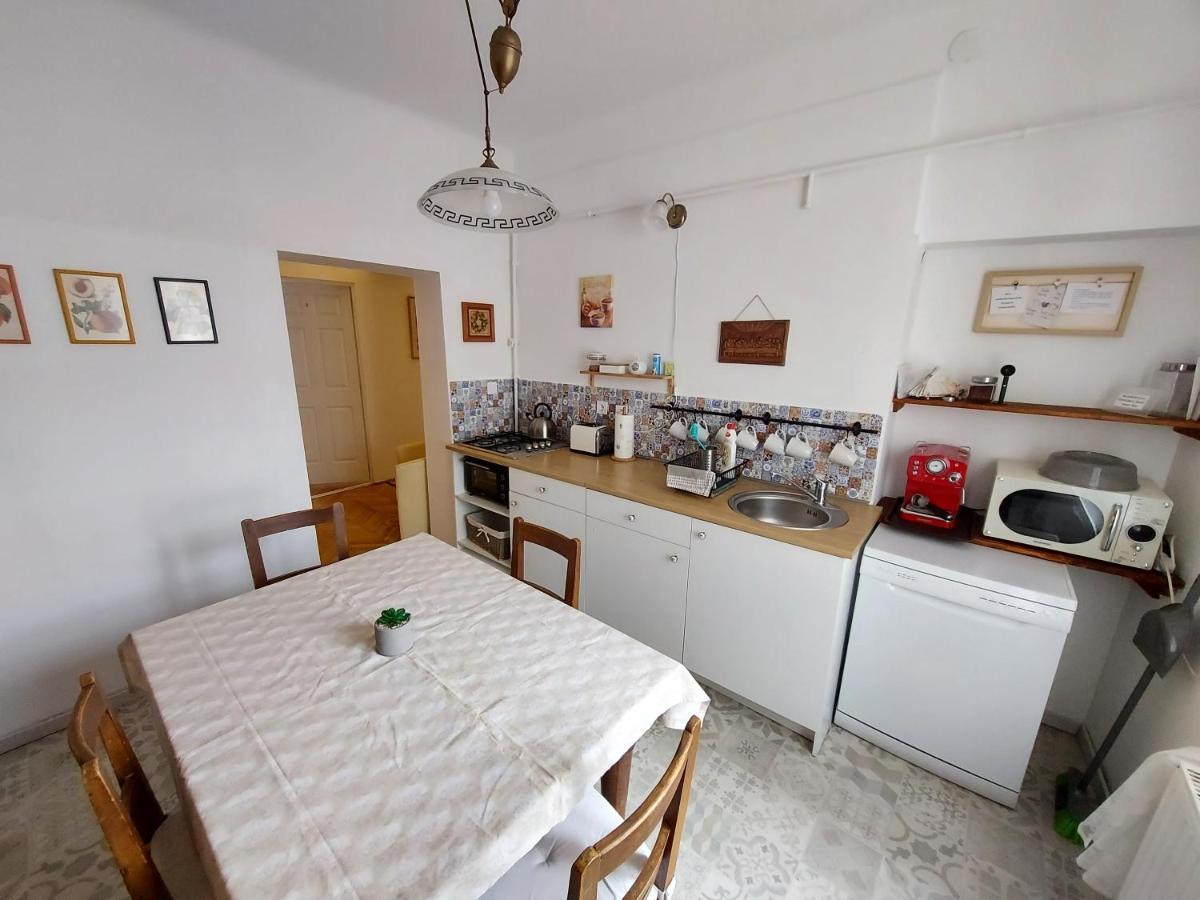 Varkeruelet Apartman Sopron Luaran gambar