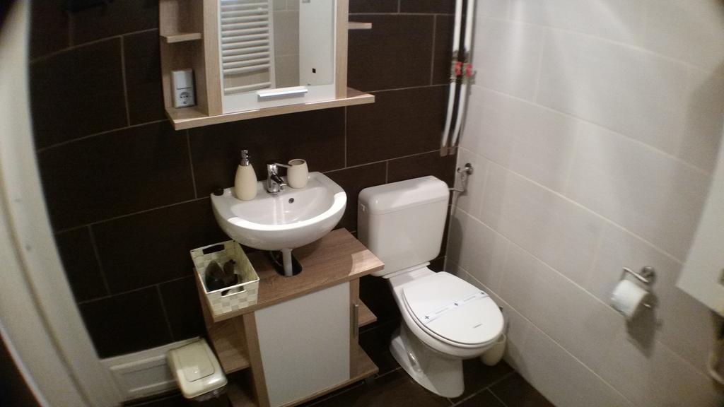 Varkeruelet Apartman Sopron Luaran gambar