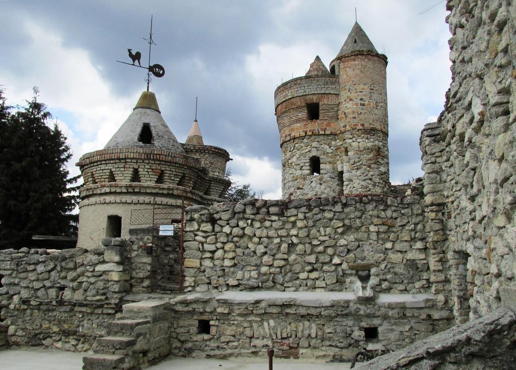Varkeruelet Apartman Sopron Luaran gambar