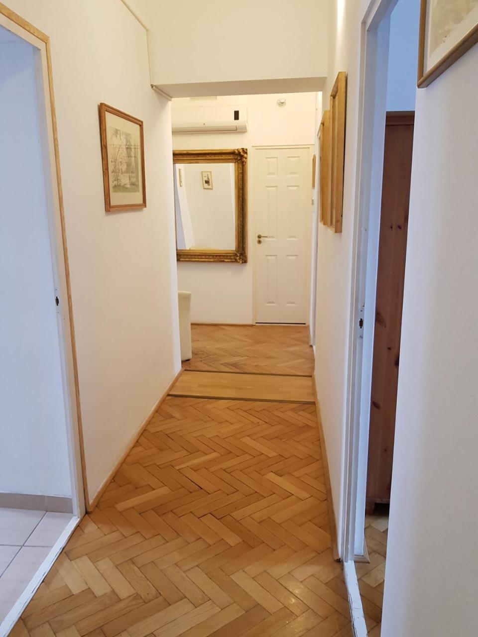 Varkeruelet Apartman Sopron Luaran gambar
